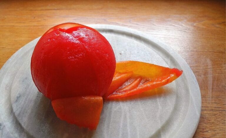 How to Peel Tomatoes Without Boiling or Ice Bath: An Easy and Fast Method