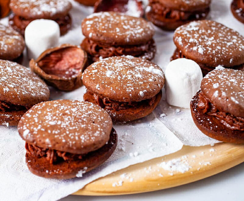 Chocolate Mascarpone Sandwich Cookies