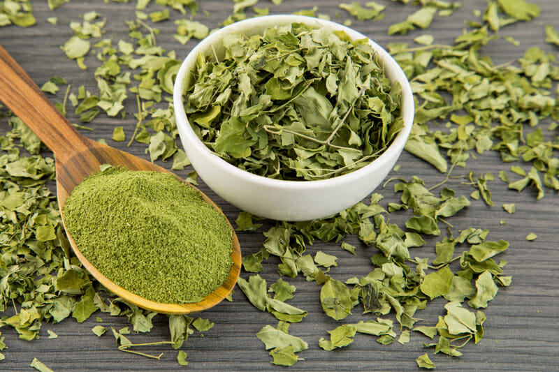 Dried parsley that has been ground down into powder.