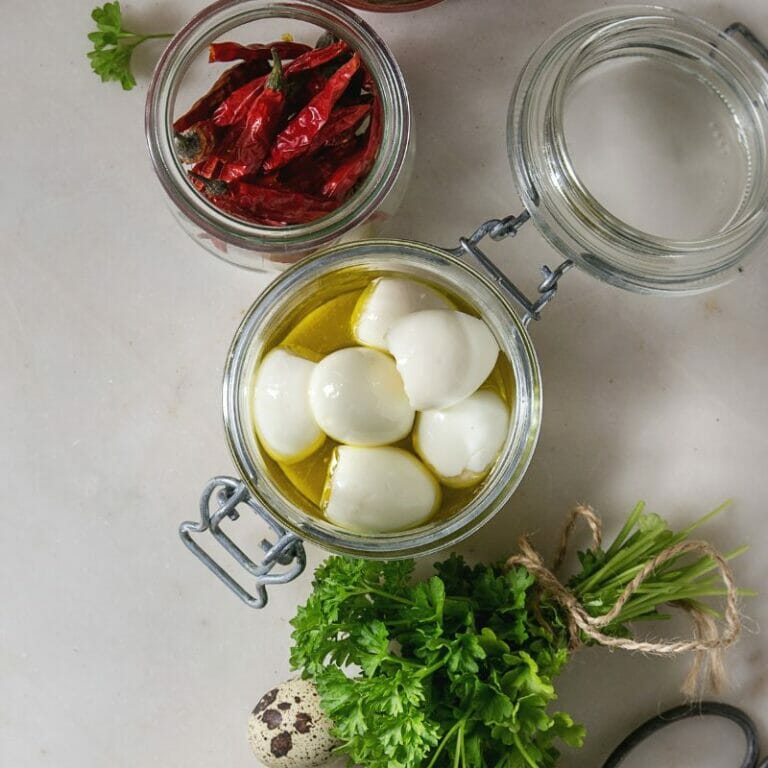 Easy & Delicious: A Pickled Quail Eggs Recipe for Beginners