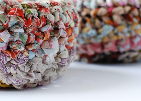 How to Upcycle Fabric Scraps and Old T-shirts Into Yarn - Spoonflower Blog